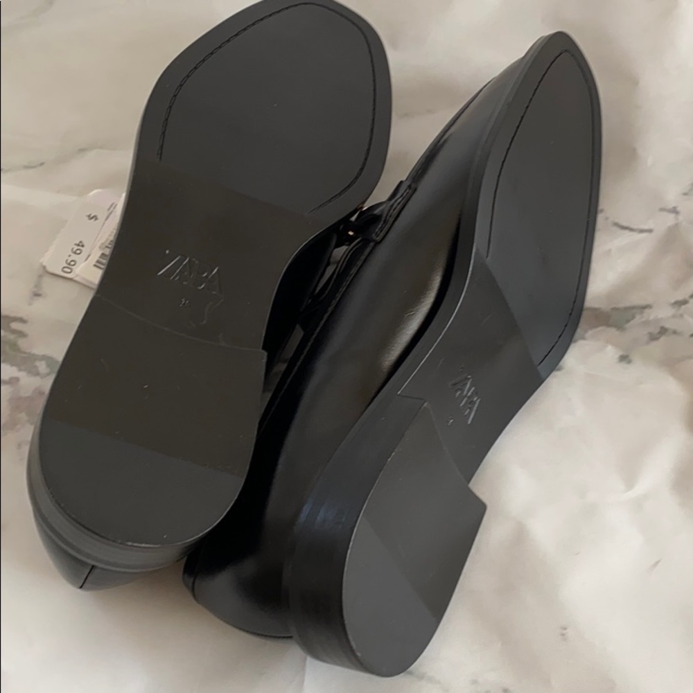 ZARA NWT - BLACK METAL BUCKLE LOAFER SHOES (SIZE: EUR 38 / US 7.5) - Picture 5 of 8